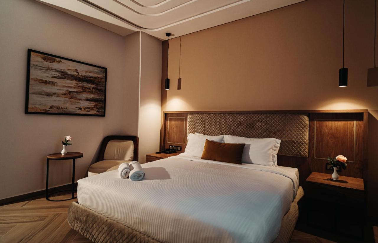 City Hotel By Waves Kenitra Esterno foto